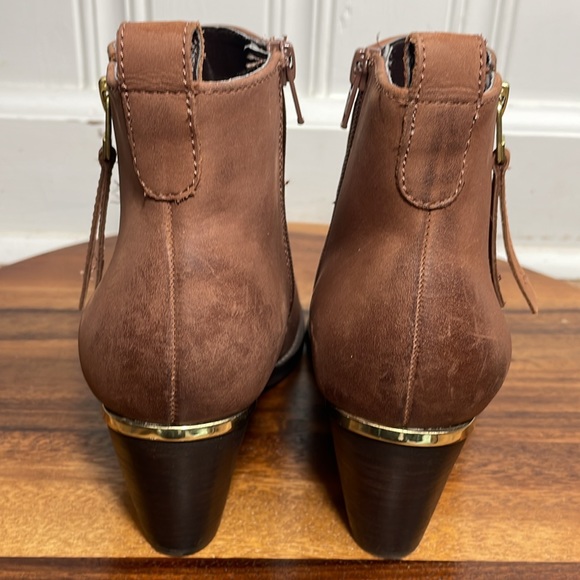 Steve Madden Cognac Wantagh Leather Ankle Booties - Picture 9 of 14